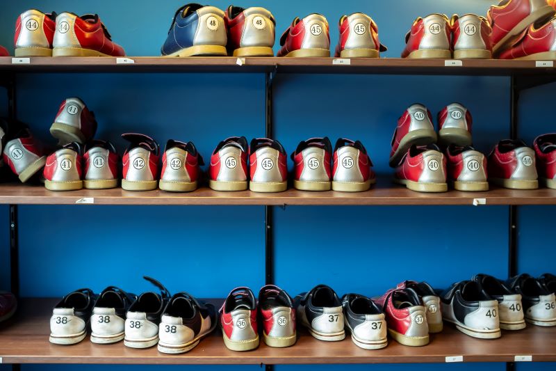 zasady gry w kręgle a odpowiednie buty