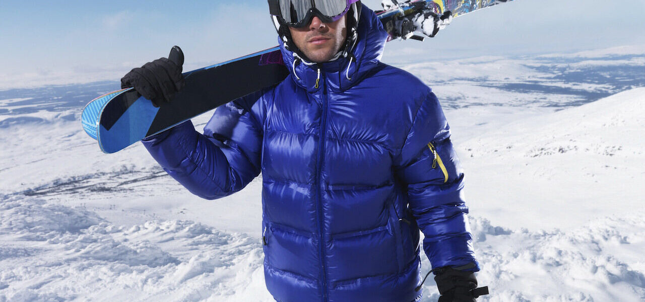 Jak się ubrać na narty? Najważniejsze zasady