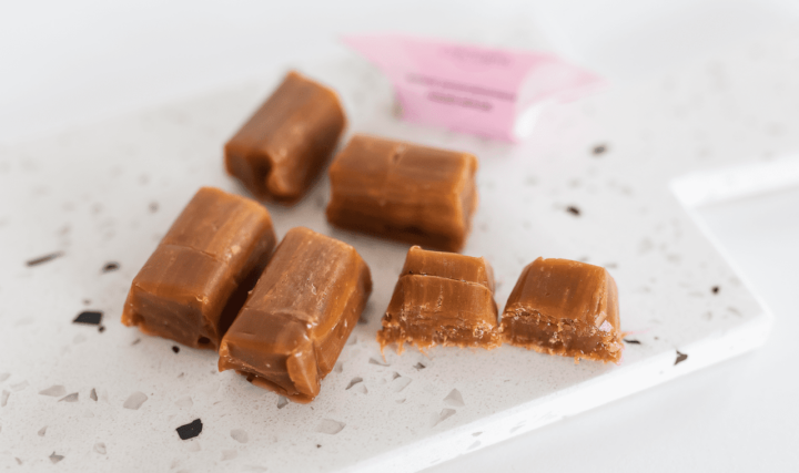 Krówki komunijne – słodki sposób na podziękowanie gościom podczas Komunii Świętej