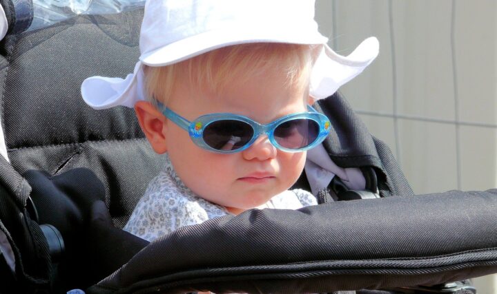 Wózek spacerówka – dlaczego warto zainwestować w ten model dla starszego dziecka?