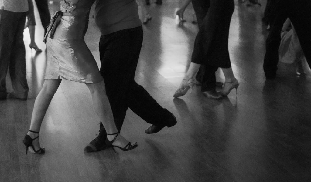 Szkoła tańca w Katowicach – czas na ruch, pasję i dobrą zabawę